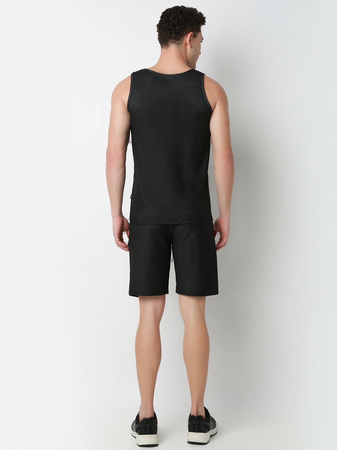 UnderJeans by Spykar Men Dark Denim Black Round Neck Solid Innerwear Vests