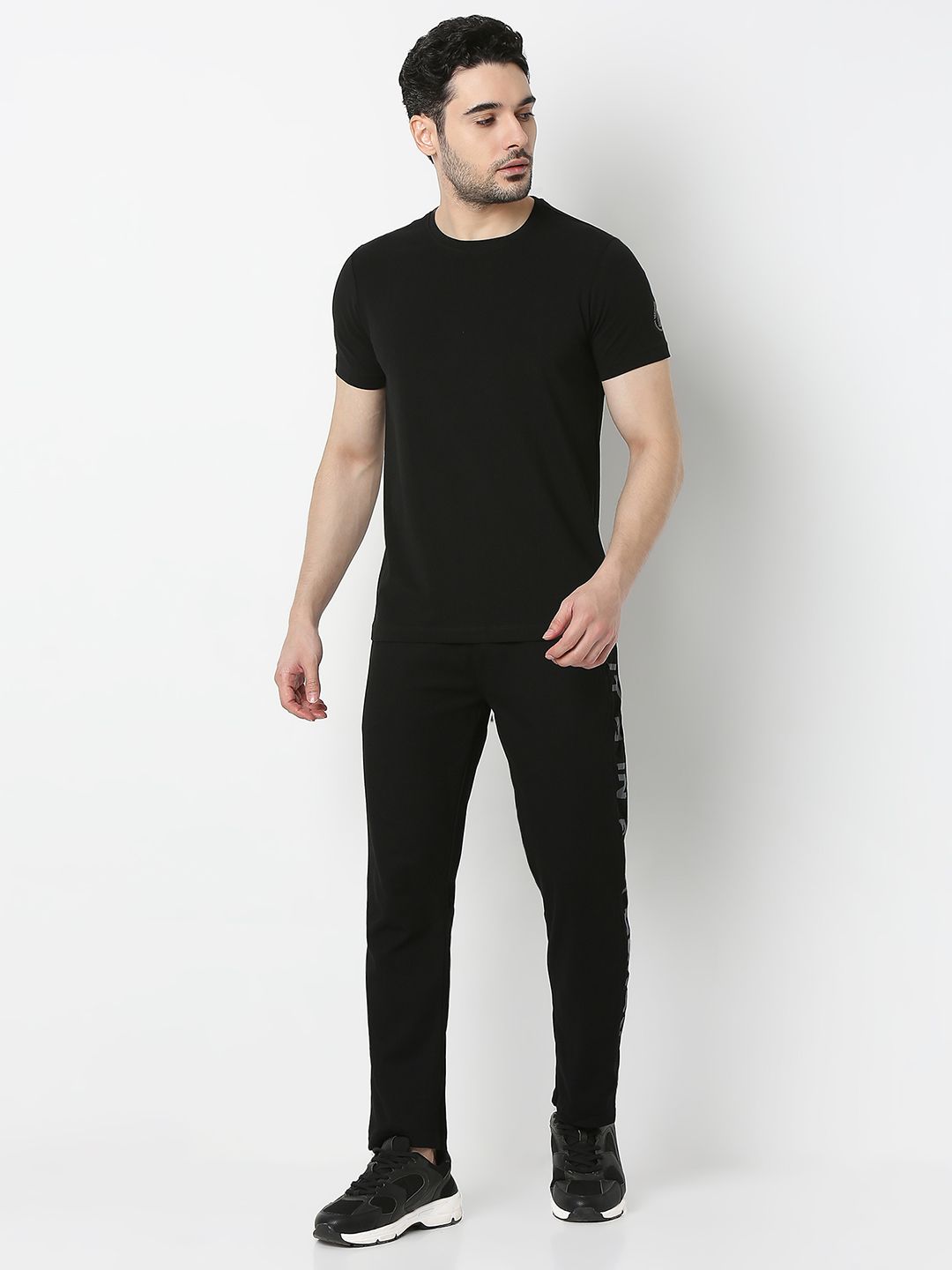 Underjeans by Spykar Black T-Shirt
