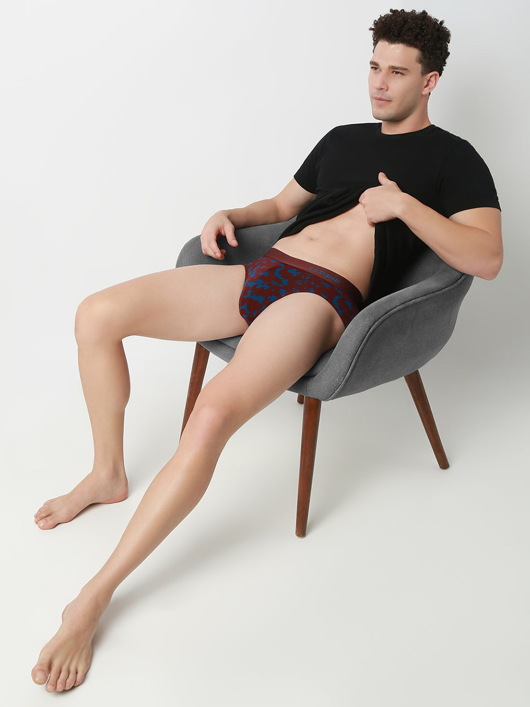 UnderJeans by Spykar Men Basic Wine Dark Blue Mid-Rise Printed Ultrasoft Briefs