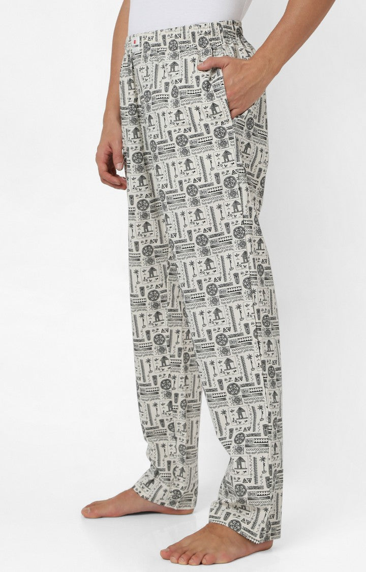 Men Premium Off White & Black Cotton Printed Pyjama - UnderJeans by Spykar