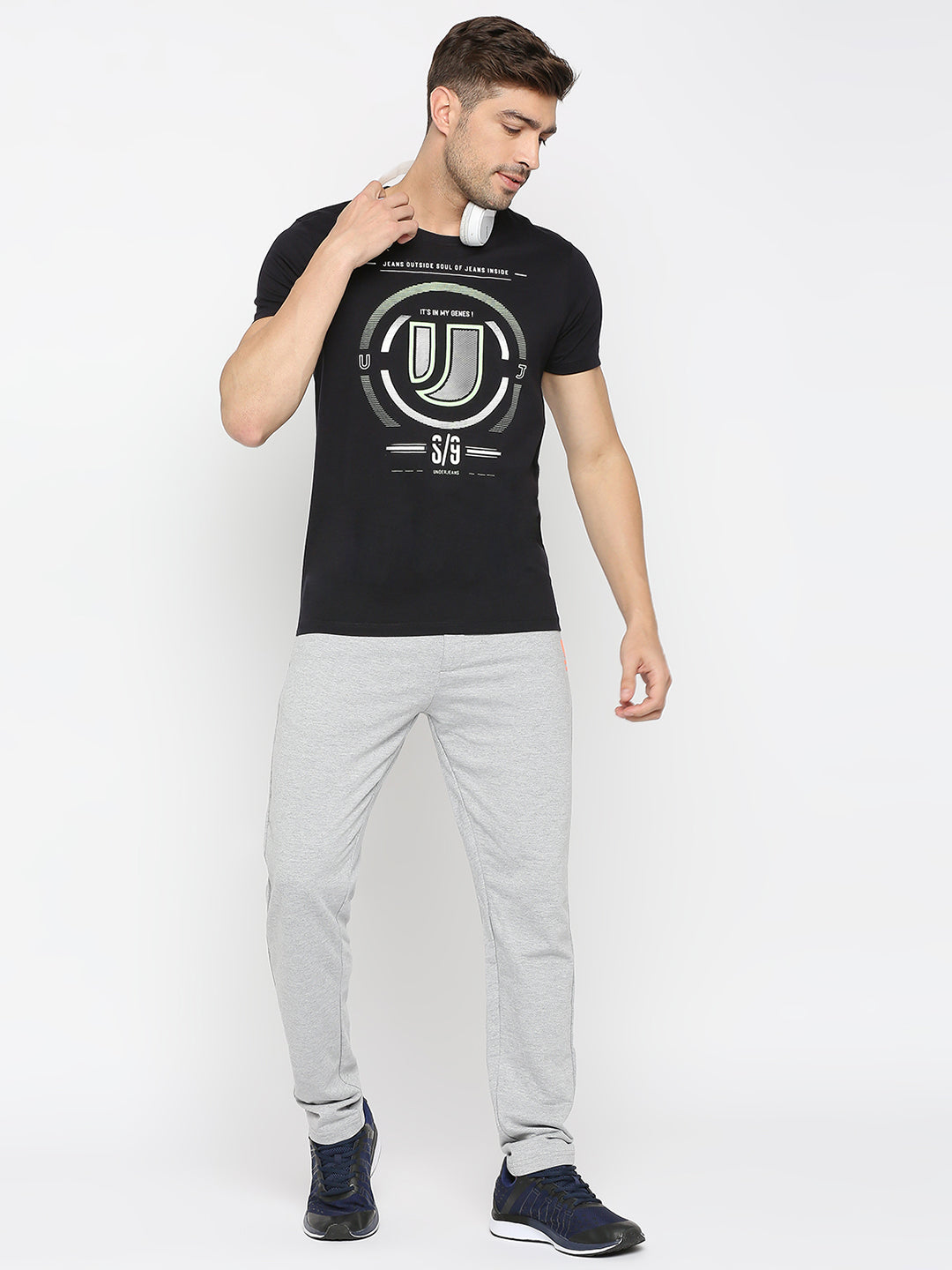Men Premium Navy Cotton Round Neck Printed Tshirt- UnderJeans by Spykar