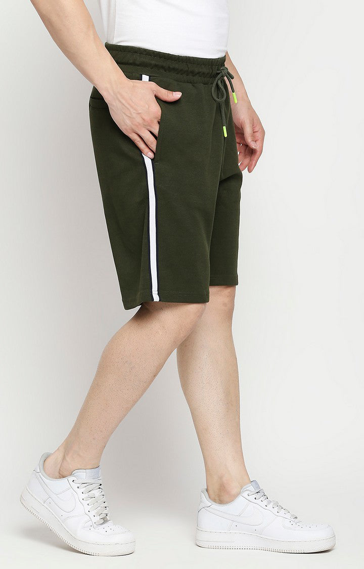 Men Premium Cotton Blend Knitted Rifle Green Shorts - UnderJeans by Spykar