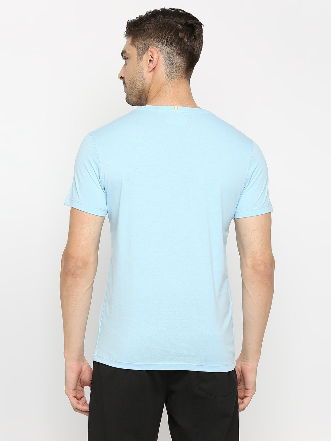Men Premium Powder Blue Cotton Round Neck Plain Tshirt- UnderJeans by Spykar