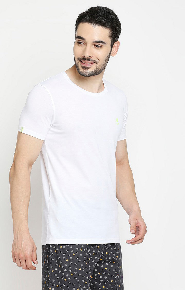 Men Premium White & Wine Cotton Regular Fit Round Neck T-shirts - Pack of 2 - UnderJeans by Spykar