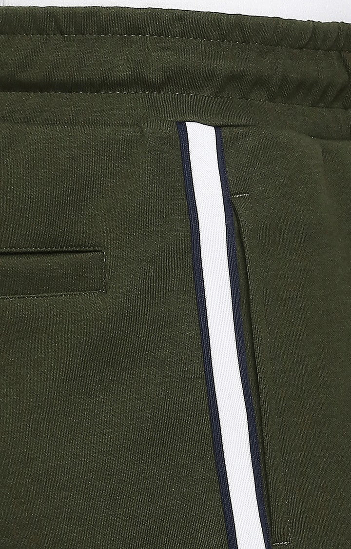 Men Premium Cotton Blend Knitted Rifle Green Shorts - UnderJeans by Spykar