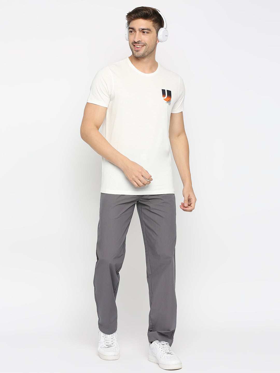 Men Premium Ecru Cotton Round Neck Plain Tshirt- UnderJeans by Spykar
