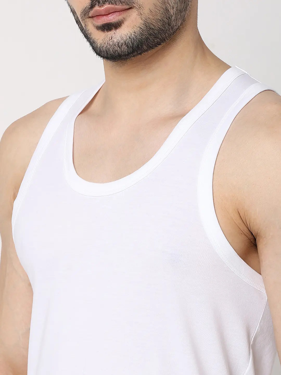 Underjeans by Spykar Men Premium White Cotton Blend Regular Fit Vest