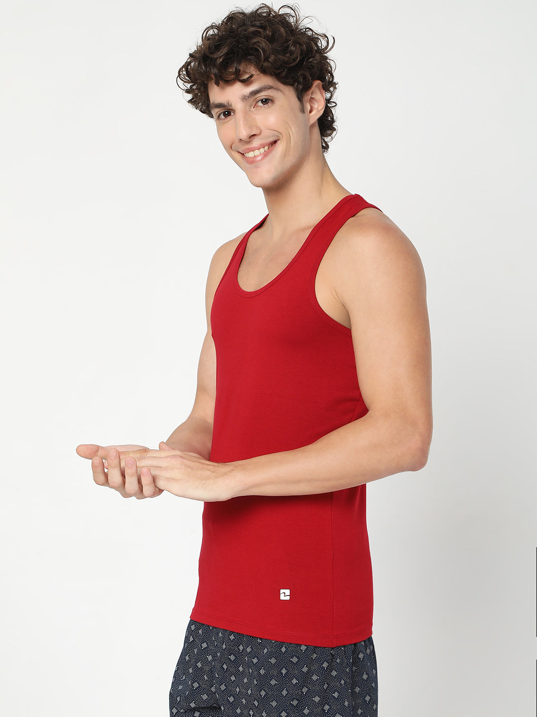 Men Premium Maroon Cotton Blend Regular Fit Vest - UnderJeans by Spykar