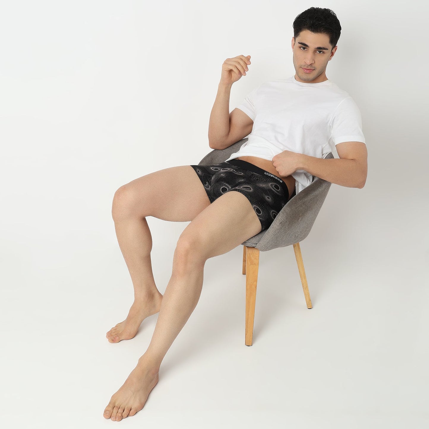 Underjeans by Spykar Men Black Grey Regular Fit Ultrasoft Trunks