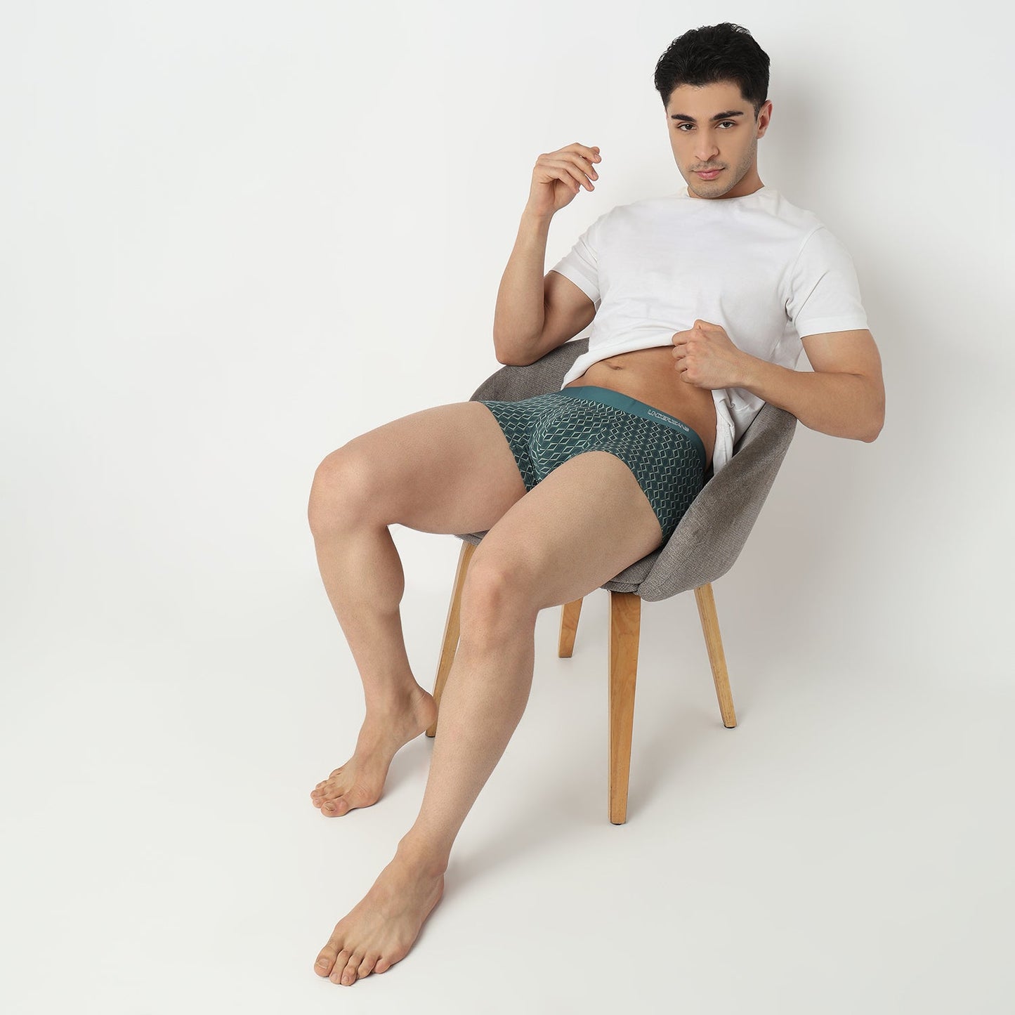 Underjeans by Spykar Men Bottle Green Regular Fit Ultrasoft Trunks