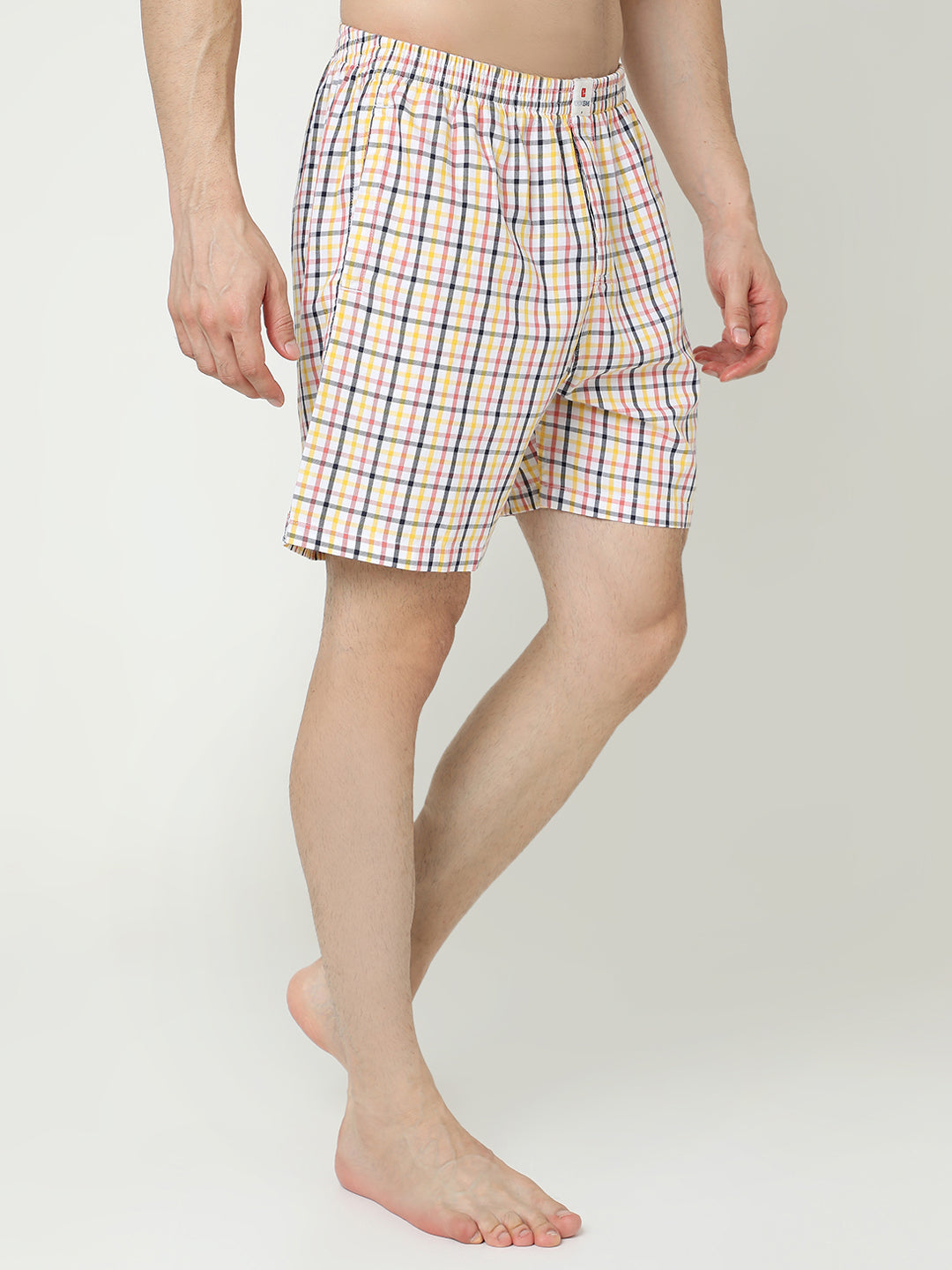 Underjeans by Spykar Men Premium Cotton White Yellow Checks Boxers