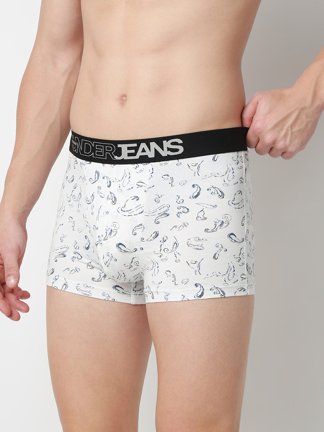 UnderJeans by Spykar Men Printed White Trunk