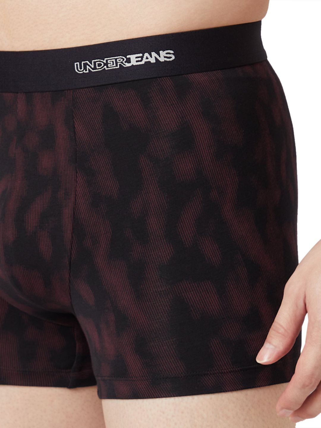 UnderJeans by Spykar Men Printed Black Wine Trunk