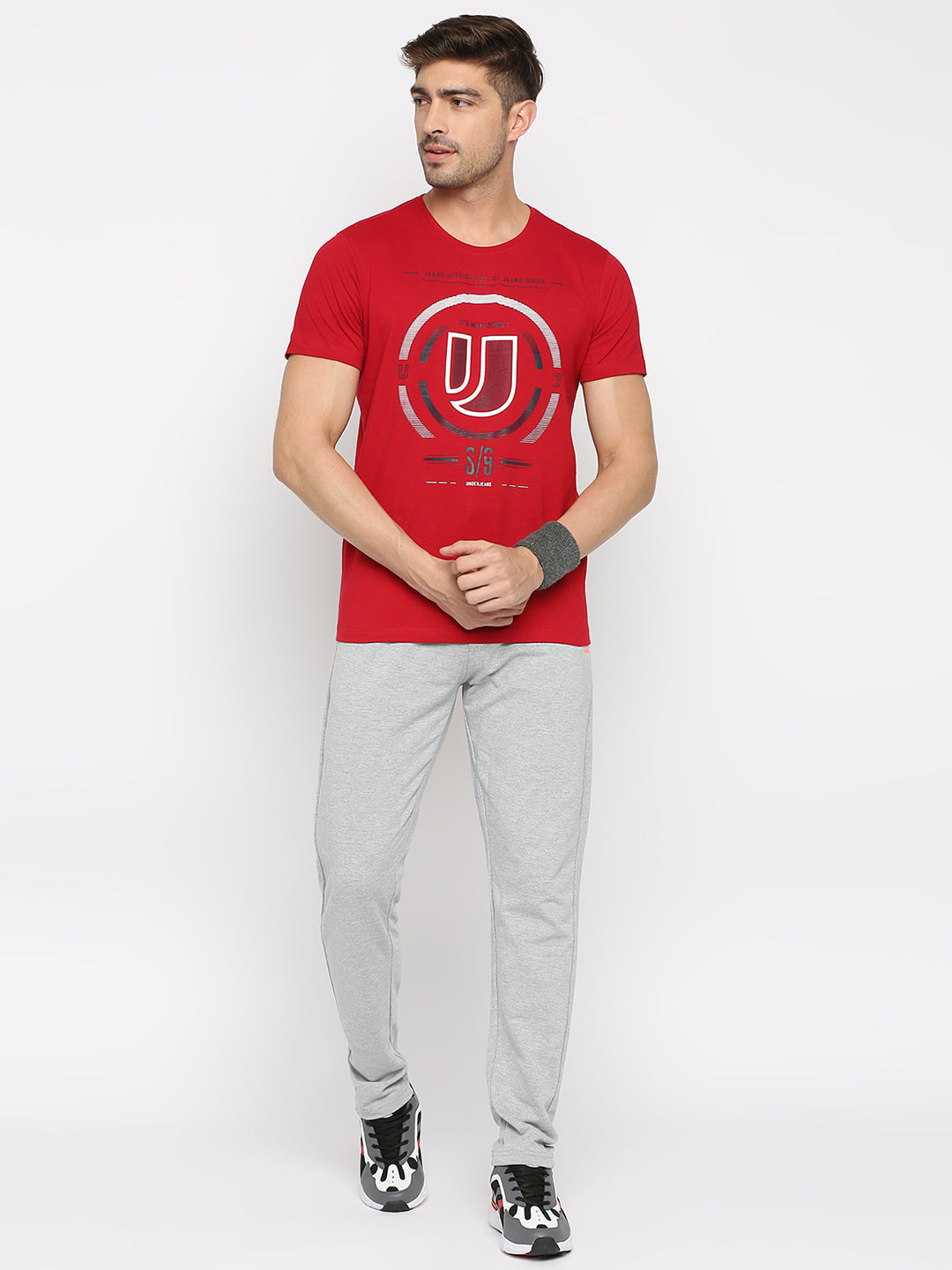 Men Premium Deep Red Cotton Round Neck Printed Tshirt- UnderJeans by Spykar