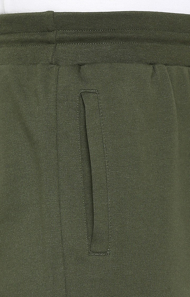Men Premium Olive Cotton Blend Shorts - UnderJeans by Spykar